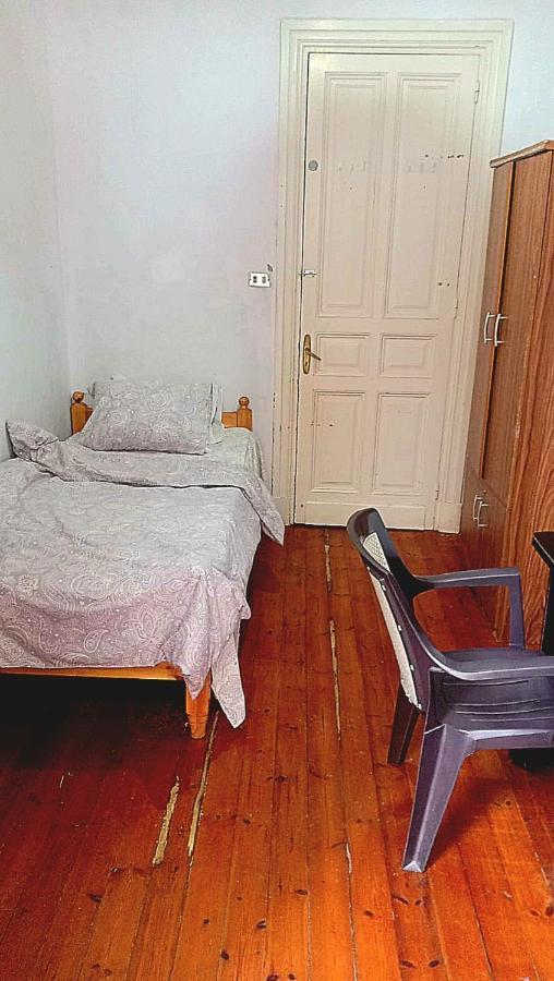 Arab Hostel For Men Onlyغرف خاصة للرجال فقط 仅限男士 女士不允许 Александрія Екстер'єр фото